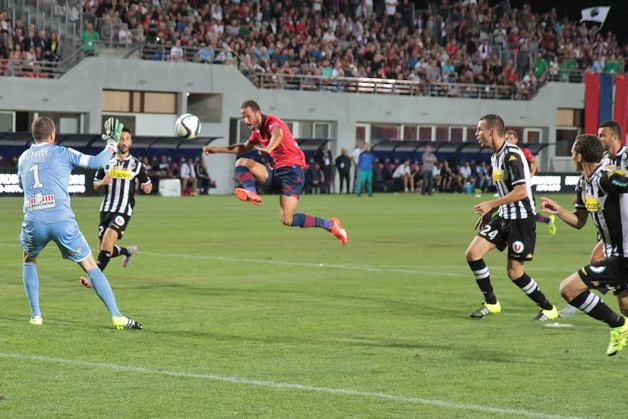 (Photos Marilyne Santi et D; Susini) (Photos Marilyne Santi et D; Susini)