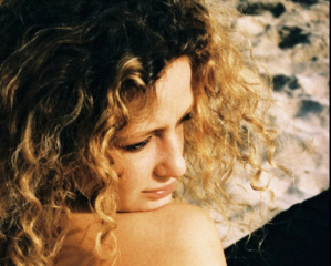 Clara-Maria Laredo (Crédit photo Mona Favoreu) Clara-Maria Laredo (Crédit photo Mona Favoreu)