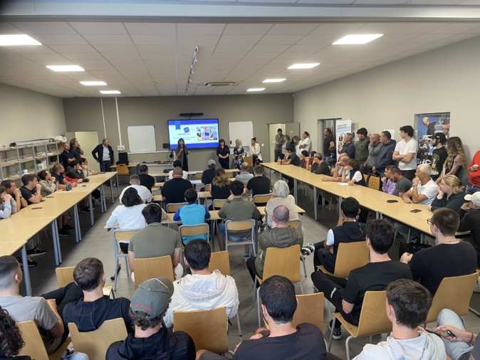 Briefing en salle de réunion Briefing en salle de réunion