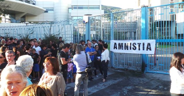 Un seul mot d'ordre à Bastia : " Amnistia" Un seul mot d'ordre à Bastia : " Amnistia"