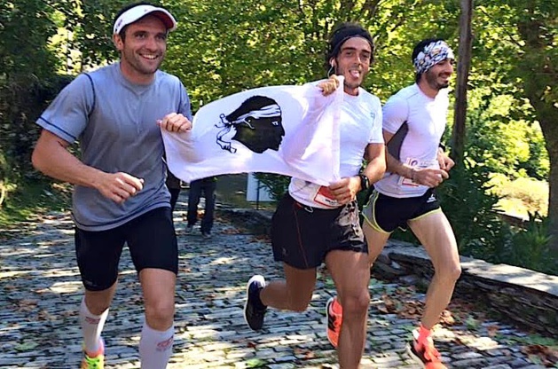 L’arrivée de l’équipe Uniti L’arrivée de l’équipe Uniti