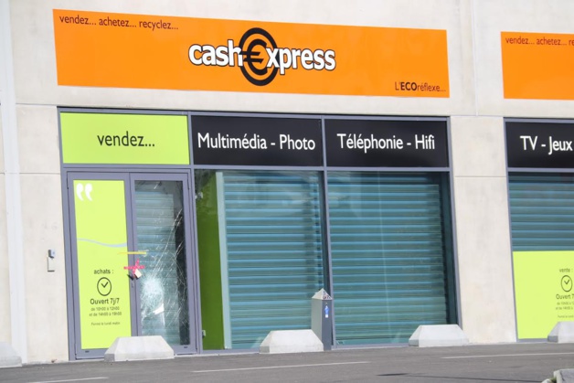 Ajaccio : Deux corps calcinés retrouvés après l’incendie d’un magasin Ajaccio : Deux corps calcinés retrouvés après l’incendie d’un magasin