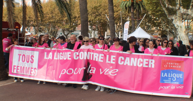 Cancer : Plus de 1 000 personnes ont marché avec les femmes en Haute-Corse