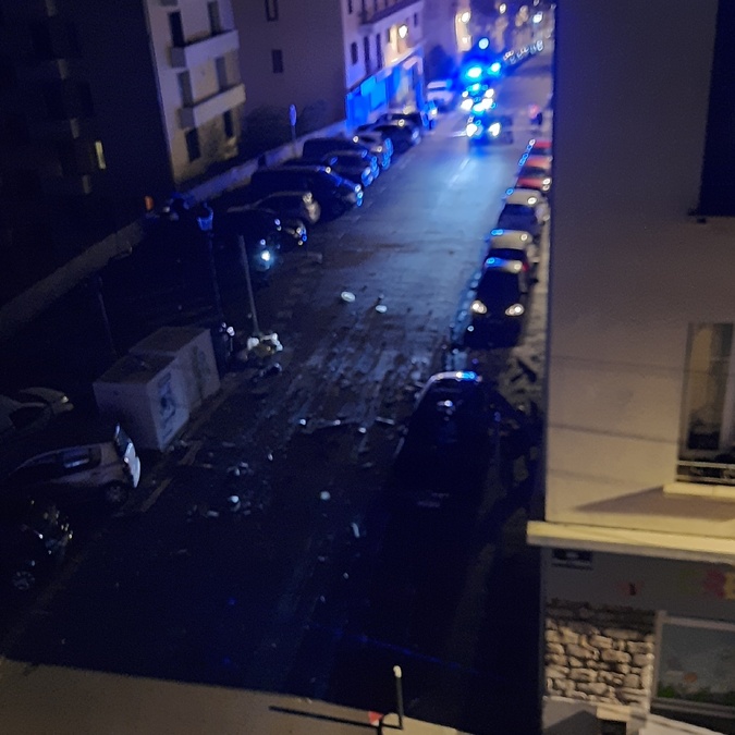 Violents vents à Bastia : une toiture arrachée en centre-ville Violents vents à Bastia : une toiture arrachée en centre-ville