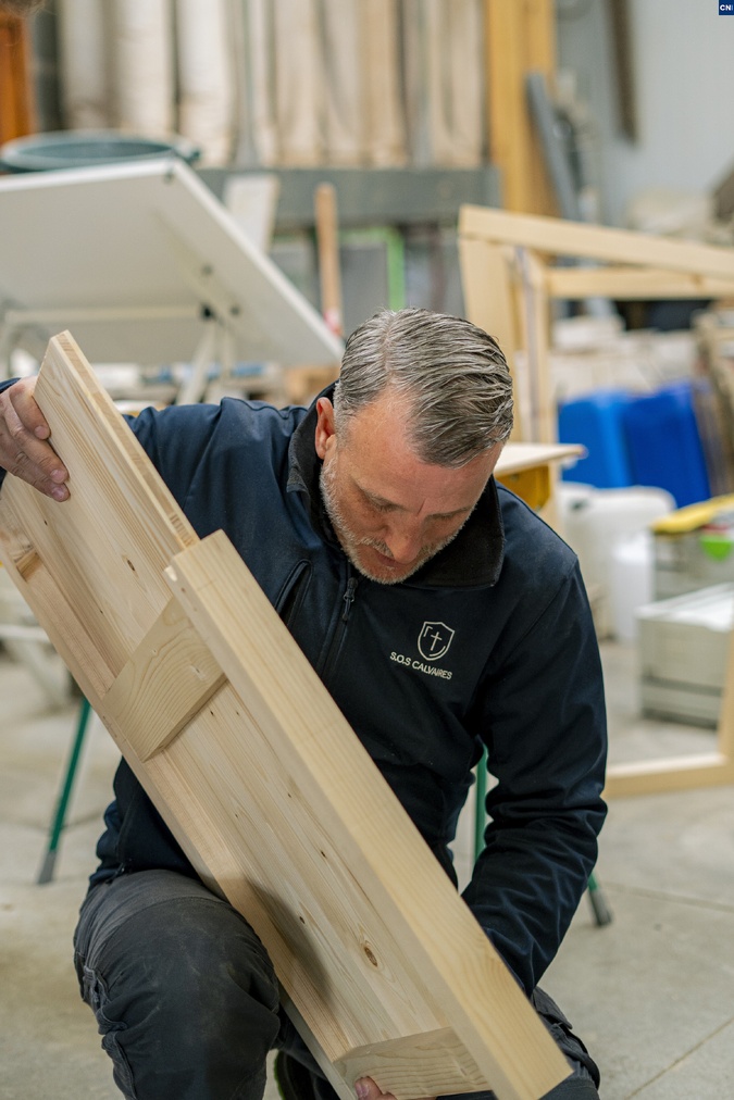 EN IMAGES. De la croix à l’autel : le mobilier de "SOS Calvaires" pour le pape François en Corse EN IMAGES. De la croix à l’autel : le mobilier de "SOS Calvaires" pour le pape François en Corse