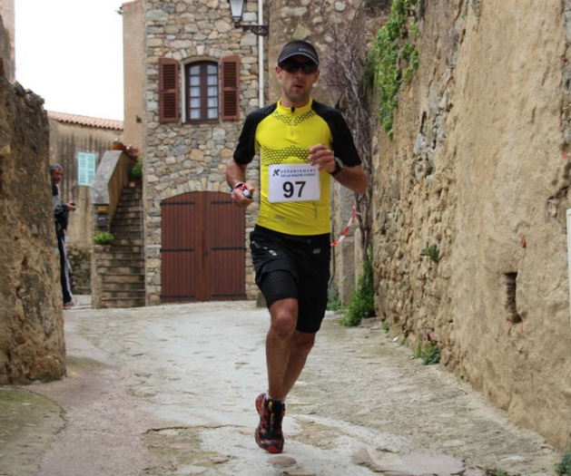 Lambert Santelli sera le grand favori de cette course de sentiers Lambert Santelli sera le grand favori de cette course de sentiers