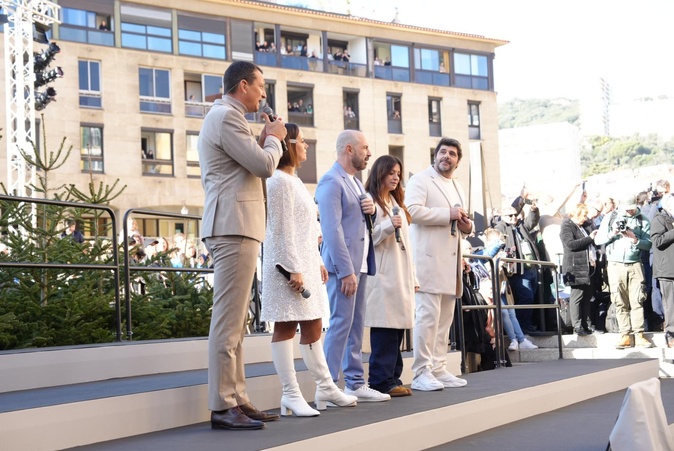 Francine Massiani et Jean-Charles Papi très fiers d’avoir chanté pour le pape François Francine Massiani et Jean-Charles Papi très fiers d’avoir chanté pour le pape François