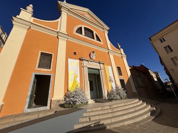 La cathédrale ce lundi La cathédrale ce lundi