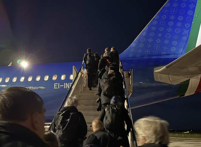 Dans les pas de François : ma journée à bord du vol papal en direction de la Corse Dans les pas de François : ma journée à bord du vol papal en direction de la Corse