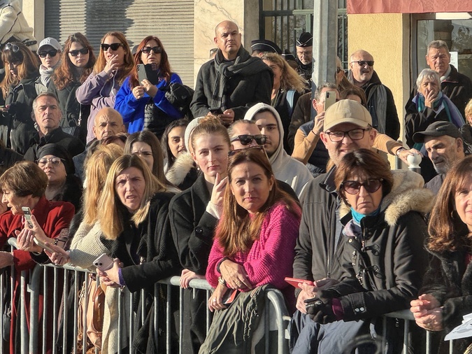 Dans les pas de François : ma journée à bord du vol papal en direction de la Corse Dans les pas de François : ma journée à bord du vol papal en direction de la Corse