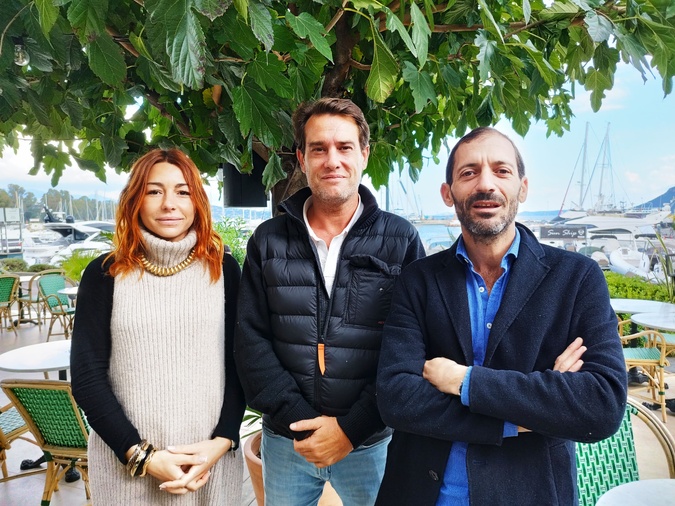 Camille Sampieri, Philippe Aubert et Charles Andreani se lancent dans l'aventure "Merci Alfonce". Camille Sampieri, Philippe Aubert et Charles Andreani se lancent dans l'aventure "Merci Alfonce".