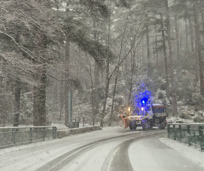 Météo : Equipements spéciaux obligatoires pour franchir les cols de l'ile Météo : Equipements spéciaux obligatoires pour franchir les cols de l'ile