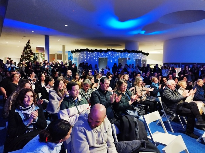 Le personnel municipal s'était rassemblé à la médiathèque L'Animu. Le personnel municipal s'était rassemblé à la médiathèque L'Animu.