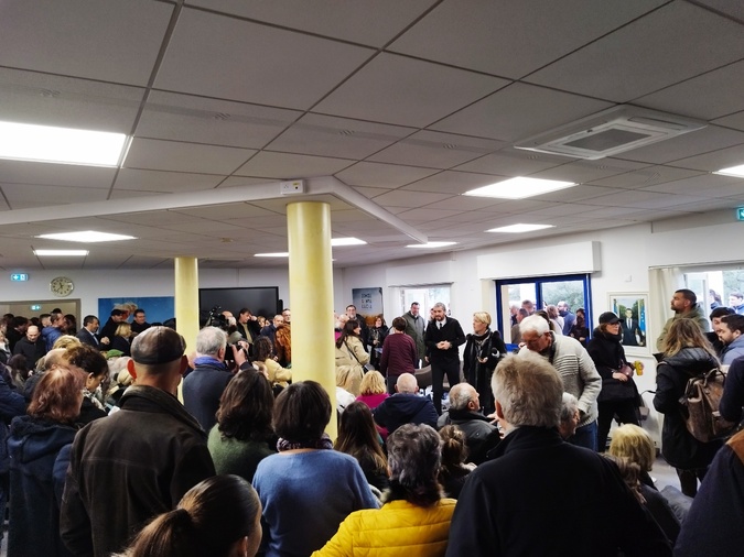 Victime d’un incendie volontaire, le maire de Zonza a reçu un fort soutien ce samedi Victime d’un incendie volontaire, le maire de Zonza a reçu un fort soutien ce samedi