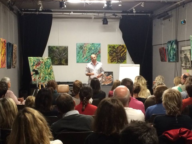 "L’Oubli" : Un sujet de conférence qui interpelle et questionne, rencontre avec Toussaint Corticchiato "L’Oubli" : Un sujet de conférence qui interpelle et questionne, rencontre avec Toussaint Corticchiato