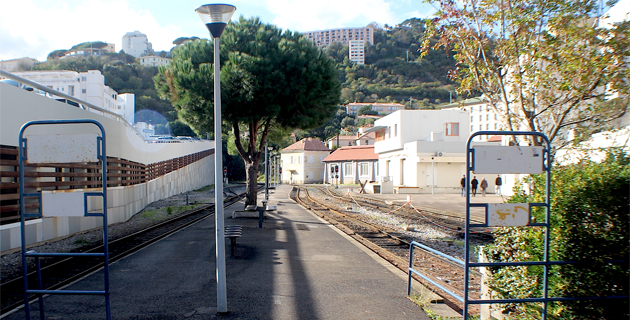 La gare de Bastia : Déserte