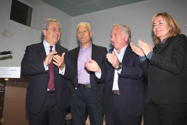 Salle comble à Calvi pour le meeting de Camille de Rocca Serra Salle comble à Calvi pour le meeting de Camille de Rocca Serra