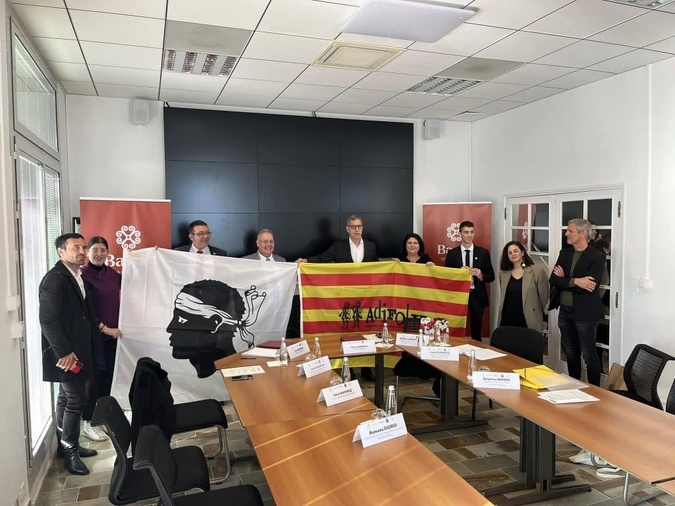 Lors de la signature de la convention (photo Mairie de Bastia) Lors de la signature de la convention (photo Mairie de Bastia)