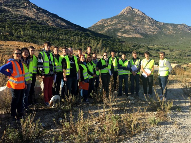 25 étudiants de l'IUT de Corte en visite à la Sablière Calenzana-Balagne 25 étudiants de l'IUT de Corte en visite à la Sablière Calenzana-Balagne