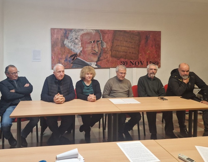 Les responsables du PC en Corse ont commenté les déclarations du ministre François Rebsamen Les responsables du PC en Corse ont commenté les déclarations du ministre François Rebsamen