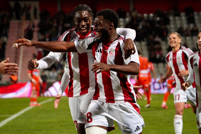 L'ACA s'est largement imposé face à Laval (3-0) (photos Paule Santoni) L'ACA s'est largement imposé face à Laval (3-0) (photos Paule Santoni)