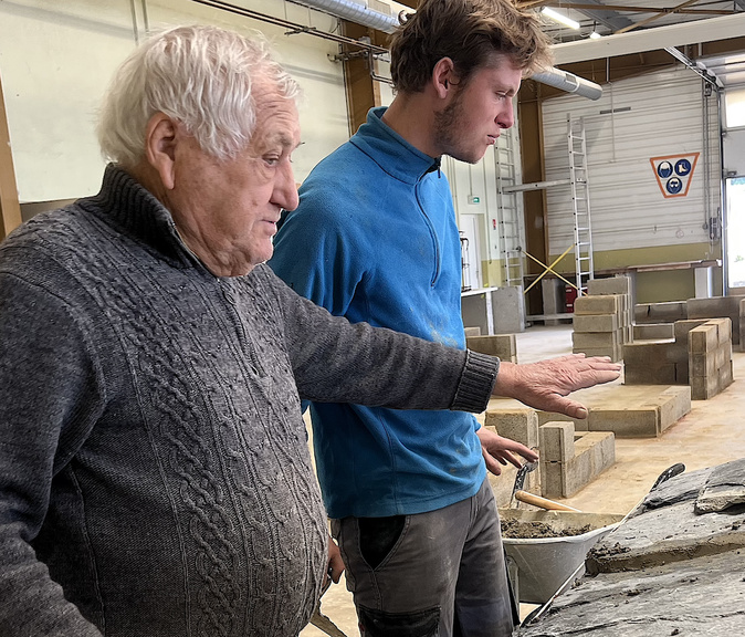 La lauze corse et les tittaghji sauvés par l'Occitanie et les Alpes ? La lauze corse et les tittaghji sauvés par l'Occitanie et les Alpes ?