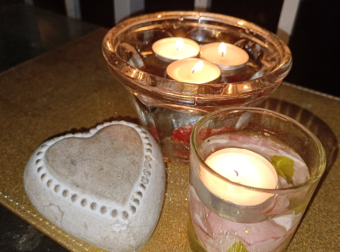 Dans Corte en deuil, plusieurs centaines de personnes ont rendu un dernier hommage à Chloé Dans Corte en deuil, plusieurs centaines de personnes ont rendu un dernier hommage à Chloé