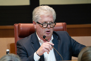 Georges Mela. Photo Paule Santoni. Georges Mela. Photo Paule Santoni.