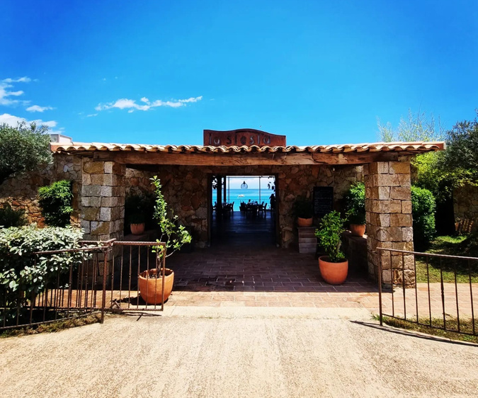 Plage de Favone : Les forces de l'ordre investissent La Siesta Plage de Favone : Les forces de l'ordre investissent La Siesta