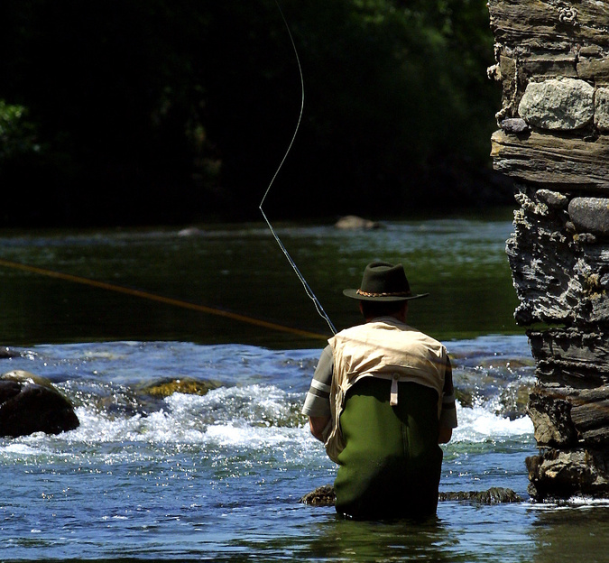 4 000 pêcheurs corses ont réinvesti rivières et plans d'eau pour "taquiner" la truite 4 000 pêcheurs corses ont réinvesti rivières et plans d'eau pour "taquiner" la truite