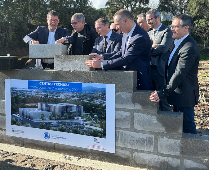 Bastia : la CAB pose la première pierre de son futur centre technique et administratif Bastia : la CAB pose la première pierre de son futur centre technique et administratif