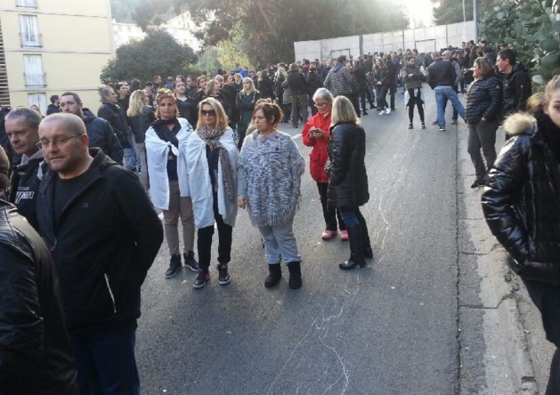 Ajaccio : Rassemblement dans le calme aux Jardins de l'Empereur. Interpellations après l'agression Ajaccio : Rassemblement dans le calme aux Jardins de l'Empereur. Interpellations après l'agression