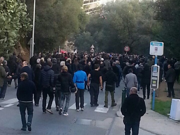 Ajaccio : Rassemblement dans le calme aux Jardins de l'Empereur. Interpellations après l'agression Ajaccio : Rassemblement dans le calme aux Jardins de l'Empereur. Interpellations après l'agression