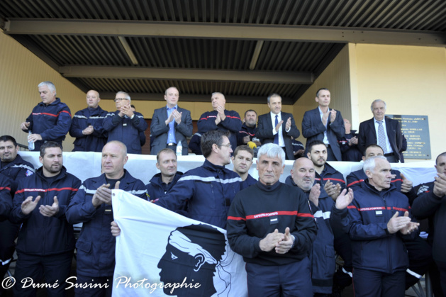 La caserne des pompiers d'Ajaccio, haut lieu de la solidarité : L’appel a l’apaisement largement entendu La caserne des pompiers d'Ajaccio, haut lieu de la solidarité : L’appel a l’apaisement largement entendu