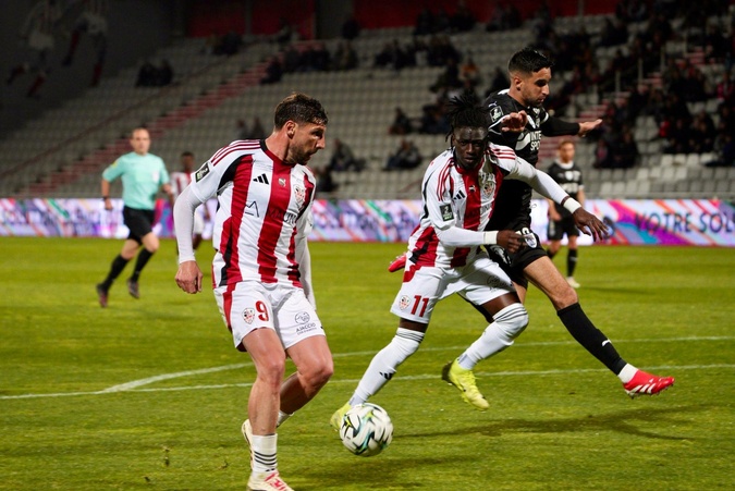 Rachat de l’AC Ajaccio : la piste du groupe luxembourgeois définitivement abandonnée ? Rachat de l’AC Ajaccio : la piste du groupe luxembourgeois définitivement abandonnée ?