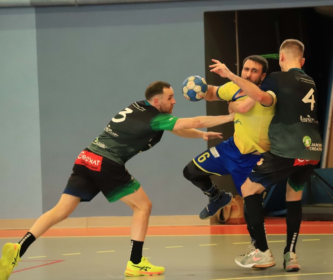 Handball N2 : Corte écarte Loriol 29-24 Handball N2 : Corte écarte Loriol 29-24