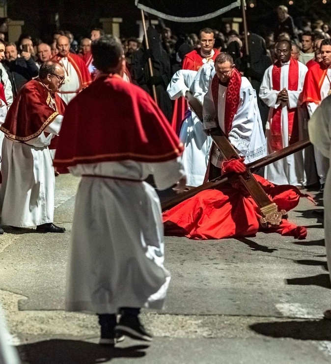 "Le Catenacciu était la seule chose qui pouvait sauver mon âme" : un pénitent de Sartène se confie sur ce moment qui a changé sa vie "Le Catenacciu était la seule chose qui pouvait sauver mon âme" : un pénitent de Sartène se confie sur ce moment qui a changé sa vie