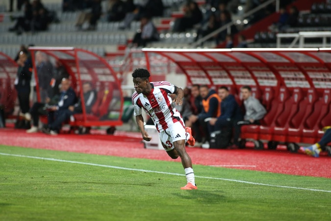 (photo Gérard Pierlovisi) (photo Gérard Pierlovisi)