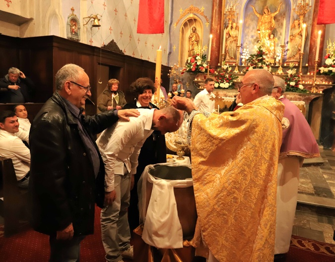 Corte a célébré la Résurrection et baptisé 23 adultes Corte a célébré la Résurrection et baptisé 23 adultes