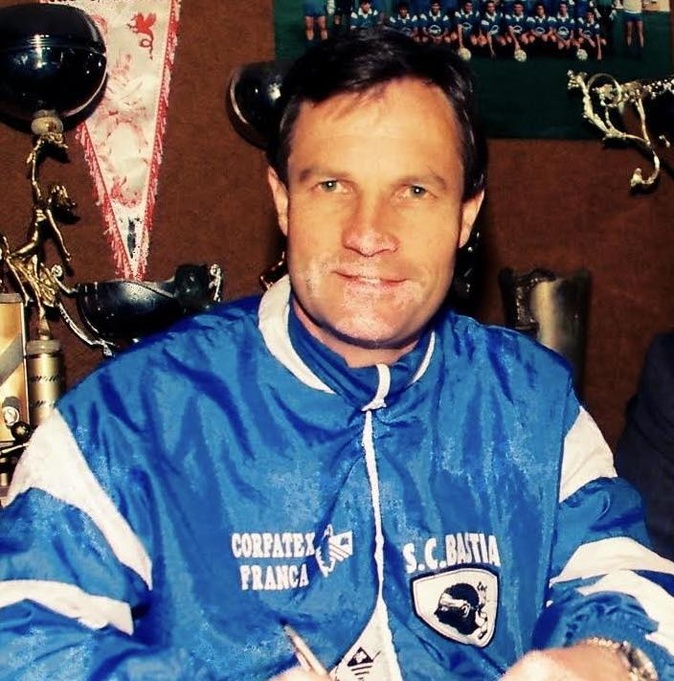 Bastia - Du football en marchant pour le 2e souvenir René-Exbayat Bastia - Du football en marchant pour le 2e souvenir René-Exbayat