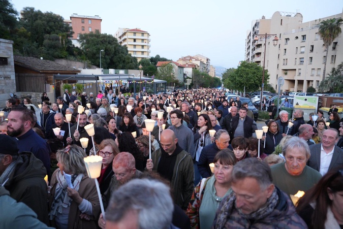 EN IMAGES. À Ajaccio, 3 000 personnes rendent un dernier hommage au pape François EN IMAGES. À Ajaccio, 3 000 personnes rendent un dernier hommage au pape François