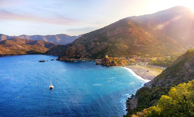 De Bastia à Bonifacio, l’art de voyager lentement sur l’île de Beauté De Bastia à Bonifacio, l’art de voyager lentement sur l’île de Beauté
