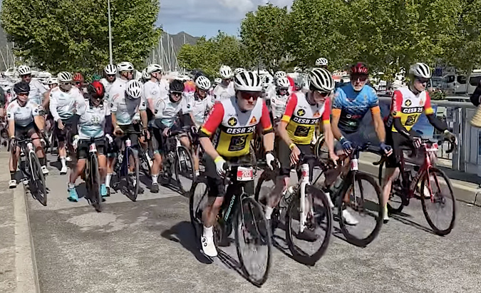 Au départ de Saint-Florent (Corsica Cyclo GT20) Au départ de Saint-Florent (Corsica Cyclo GT20)