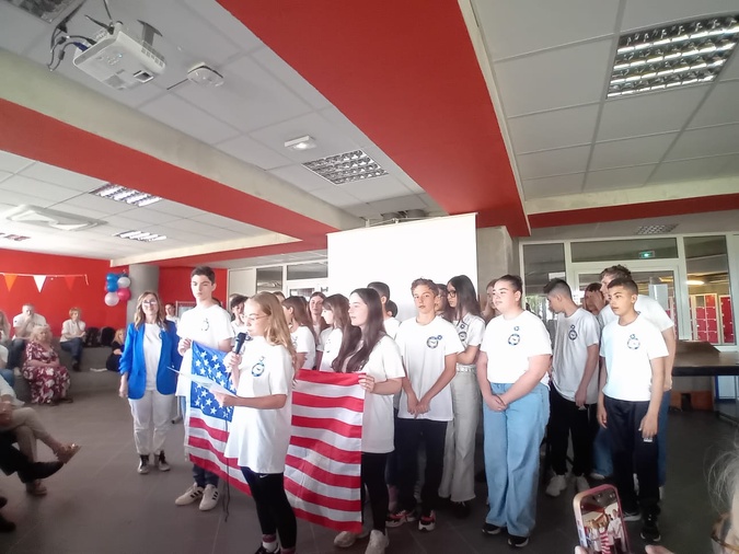 Biguglia : Le collège Campo Vallone a célébré les 80 ans de la fin de la Seconde Guerre mondiale Biguglia : Le collège Campo Vallone a célébré les 80 ans de la fin de la Seconde Guerre mondiale