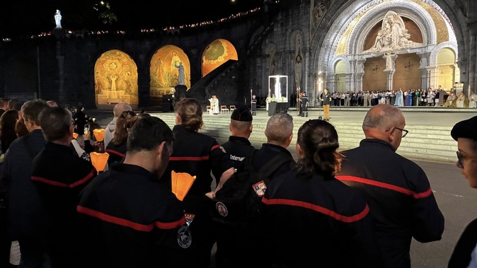 Une délégation de Sapeurs-pompiers de Haute-Corse en pèlerinage à Lourdes Une délégation de Sapeurs-pompiers de Haute-Corse en pèlerinage à Lourdes