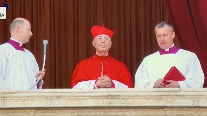 Habemus papam : le cardinal Dominique Mamberti annonce le successeur de François Habemus papam : le cardinal Dominique Mamberti annonce le successeur de François