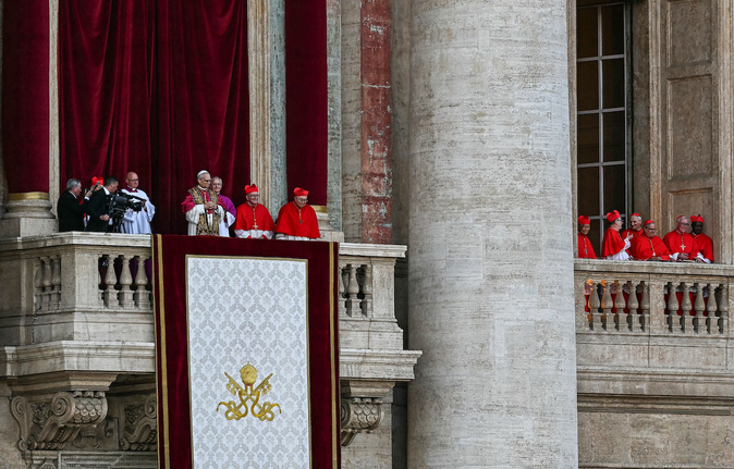 Le nouveau pape de l’Eglise Catholique, Léon XIV apparu à la Loggia Saint Pierre après son élection Le nouveau pape de l’Eglise Catholique, Léon XIV apparu à la Loggia Saint Pierre après son élection