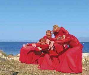 « Thaumata » de la troupe de Cagliari «Balletto di Sardegna ». « Thaumata » de la troupe de Cagliari «Balletto di Sardegna ».