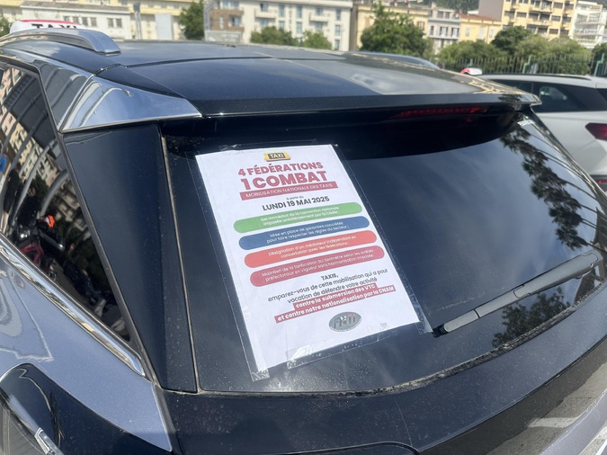 Grève des taxis : à Bastia, le port partiellement bloqué ce lundi Grève des taxis : à Bastia, le port partiellement bloqué ce lundi