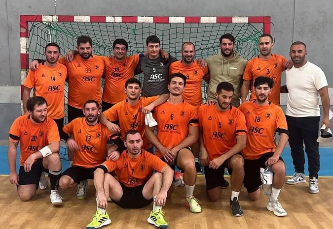 La belle saison du hand porto-vecchiais La belle saison du hand porto-vecchiais